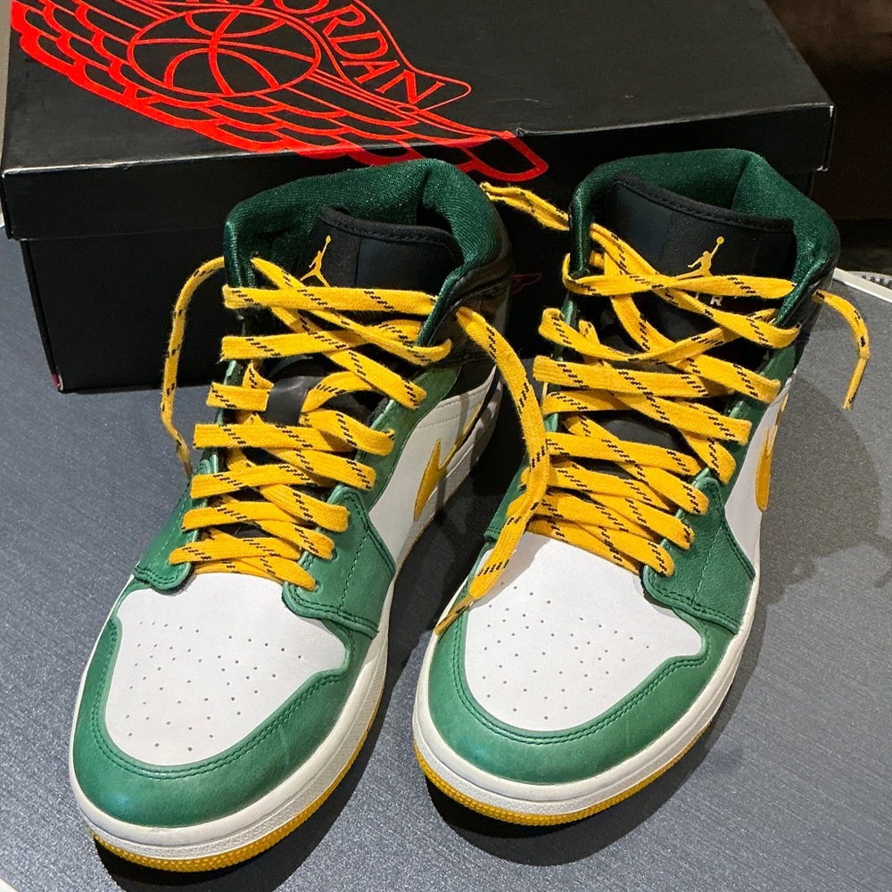 Air Jordan 1 Men's Green and Yellow High-Top Sneakers